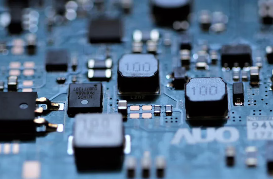 Die 10 wichtigsten Leiterplattenkomponenten für die Elektronik im Jahr 2025